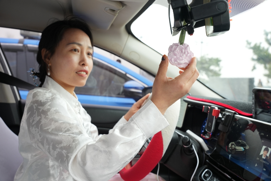 造“牡丹香车”助力牡丹文化节麻将胡了模拟器试玩洛阳市打