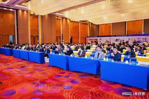 新品斩获市工业设计大赛多项大奖麻将胡了载誉而归！三峰照明携(图1)